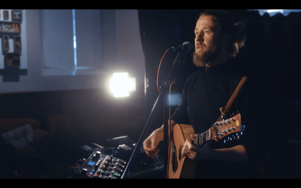 Wildwood Loops | Devon Singer Guitarist For Hire 5