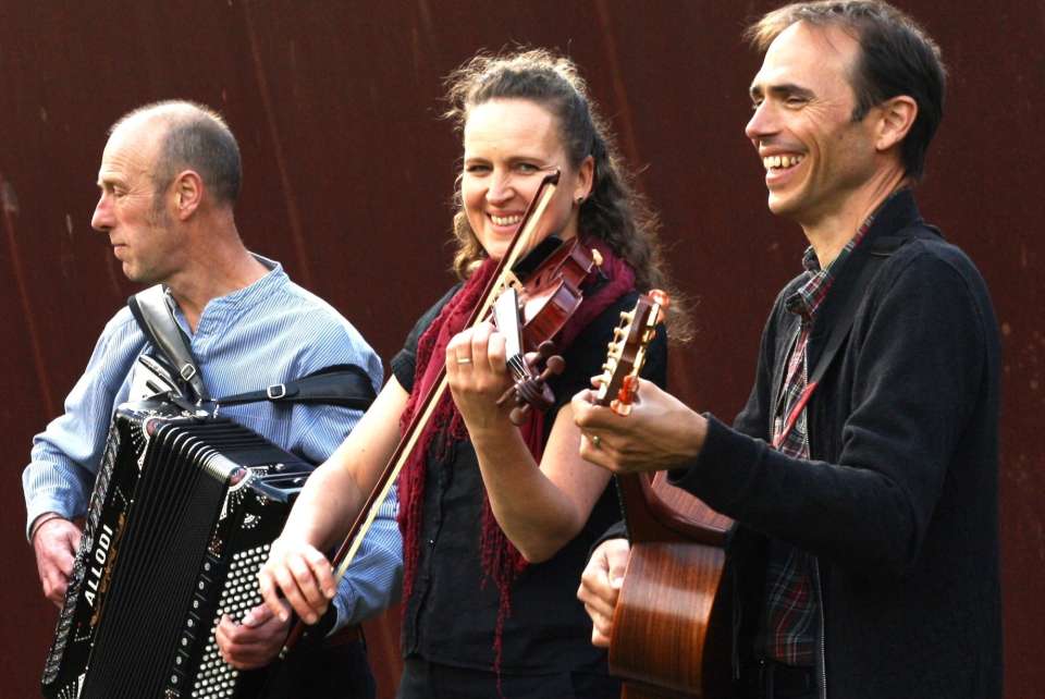 Fox And Riddle Dance Band Main 1
